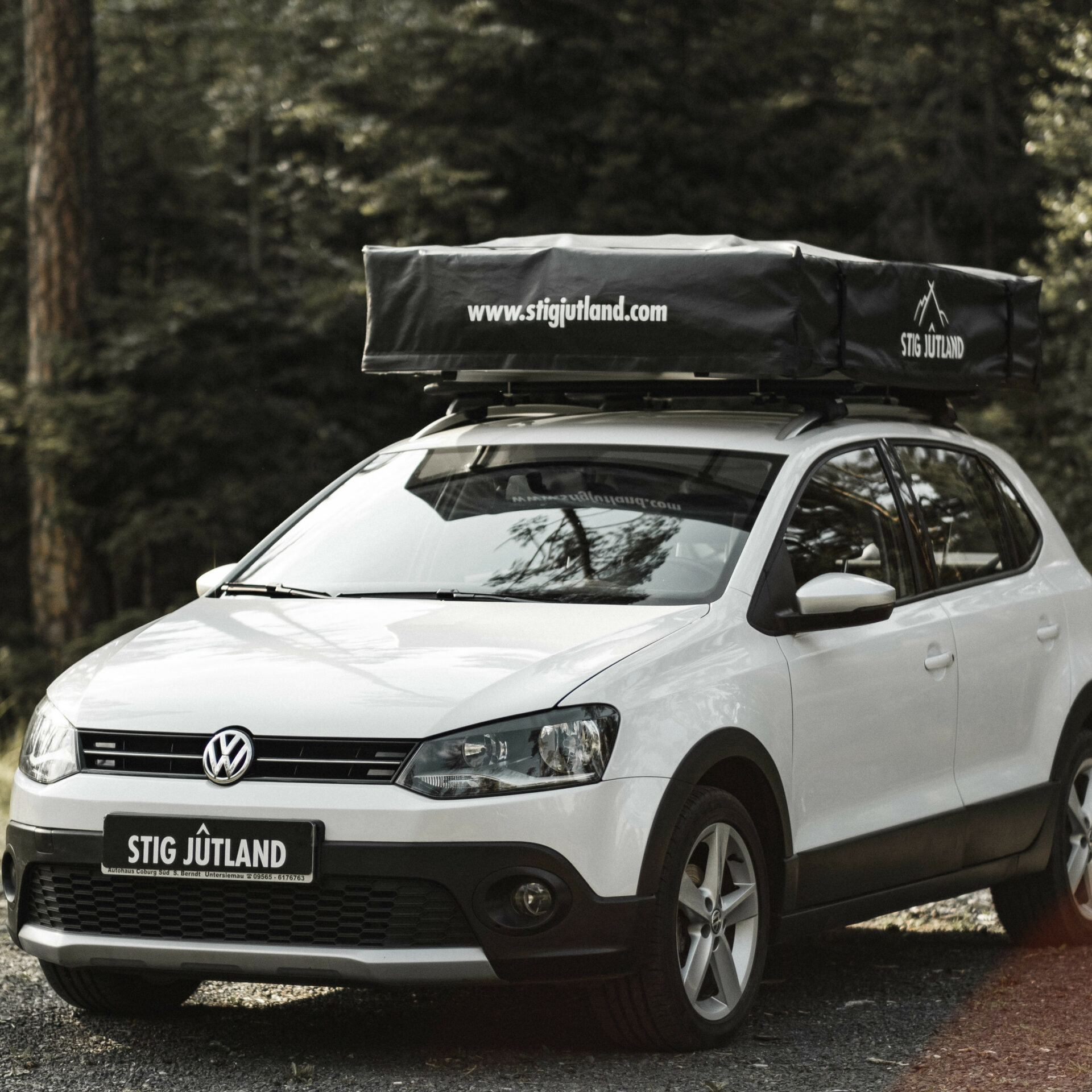 STIG JÛTLAND FØLD 140 Dachzelt auf VW Polo online kaufen oder mieten